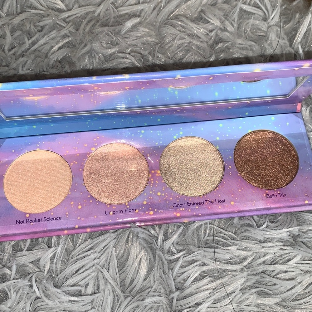 Eyeshadow